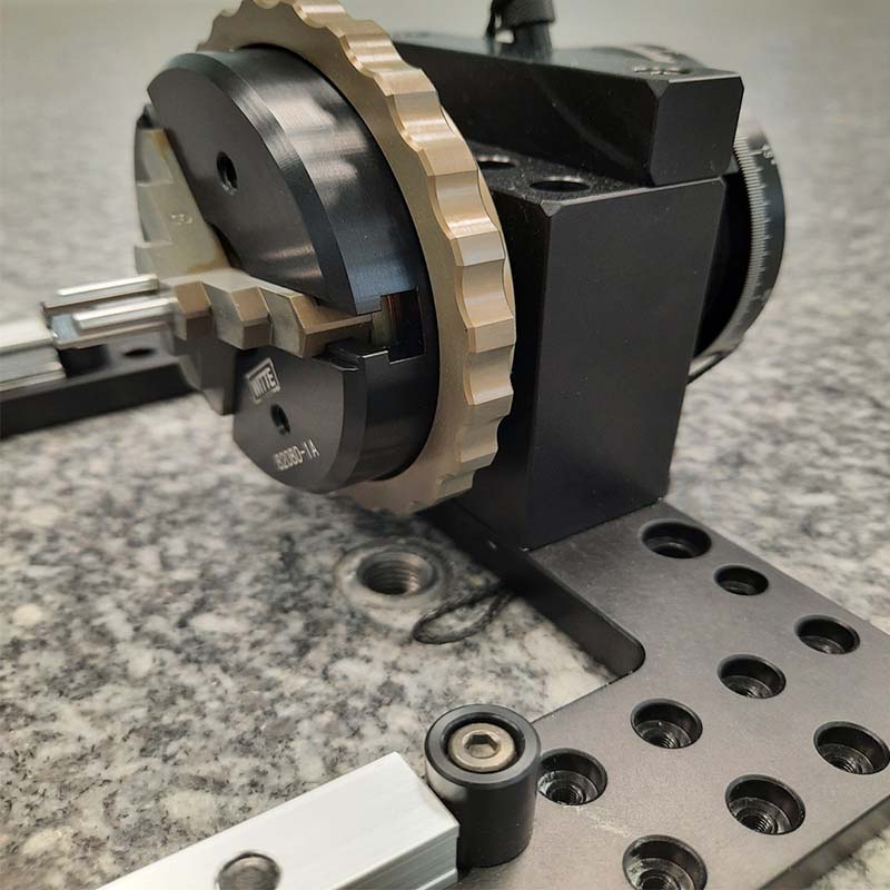 Optical Combination Measurement Fixture for Turned Parts